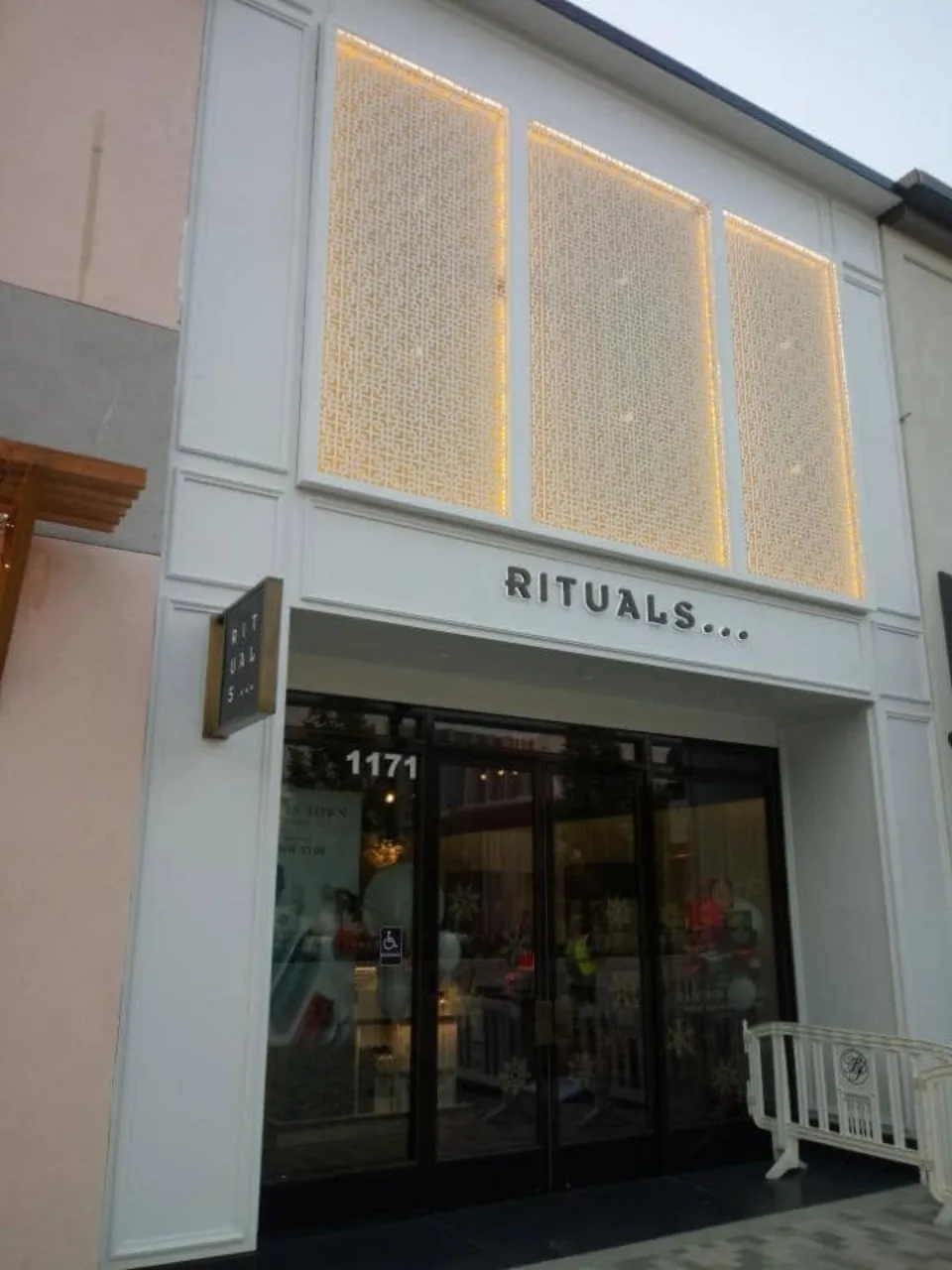Retail storefront accent lighting installation Bay Area